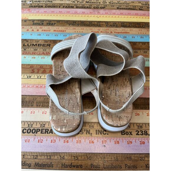 Donald Pliner Women’s 8 Shaye Ankle Strappy Sandals Metallic Tan Cork - Picture 4 of 10